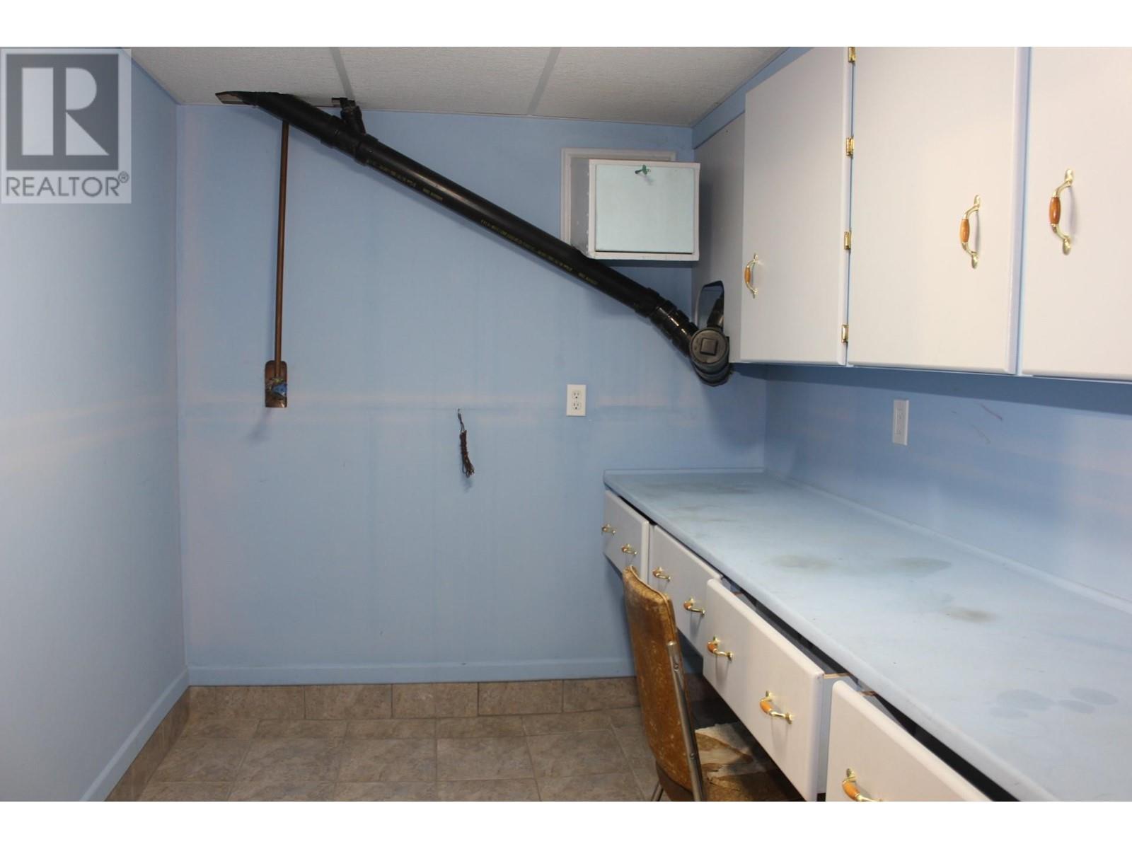 1610 Mcbride Street, Trail, British Columbia  V1R 2Z6 - Photo 35 - 10346452