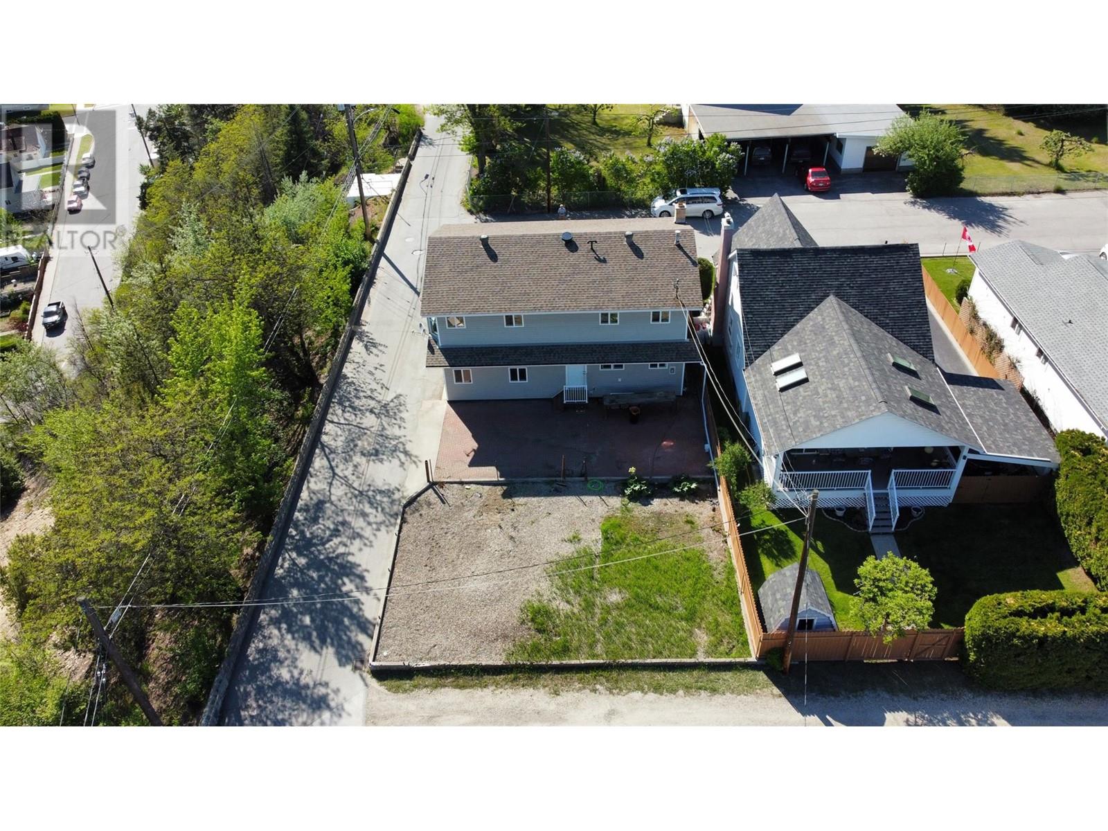 1610 Mcbride Street, Trail, British Columbia  V1R 2Z6 - Photo 41 - 10346452