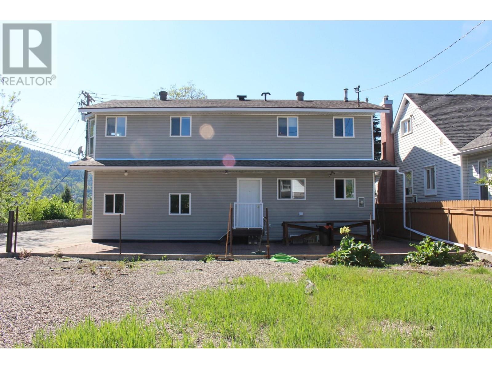 1610 Mcbride Street, Trail, British Columbia  V1R 2Z6 - Photo 5 - 10346452