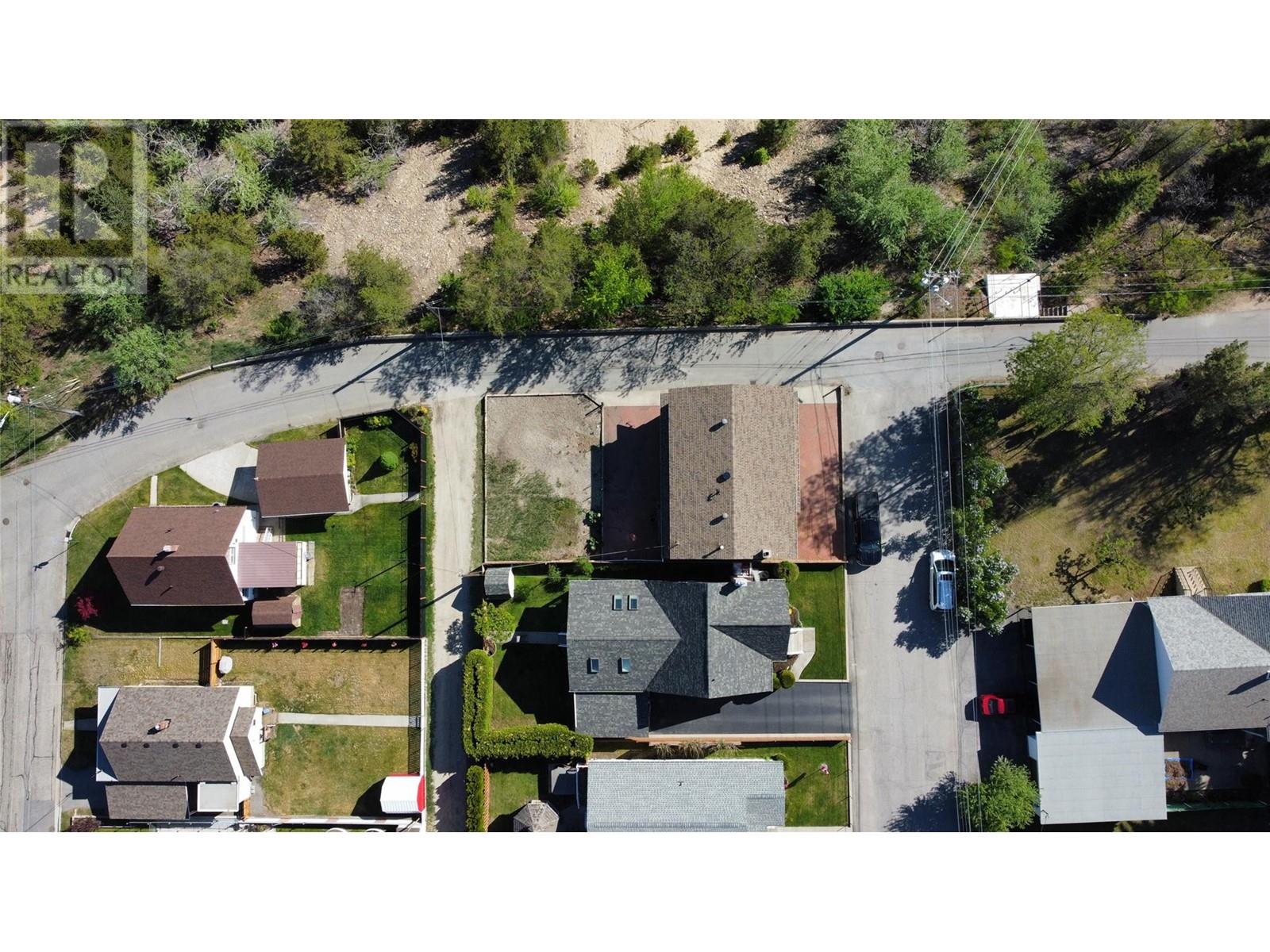 1610 Mcbride Street, Trail, British Columbia  V1R 2Z6 - Photo 7 - 10346452