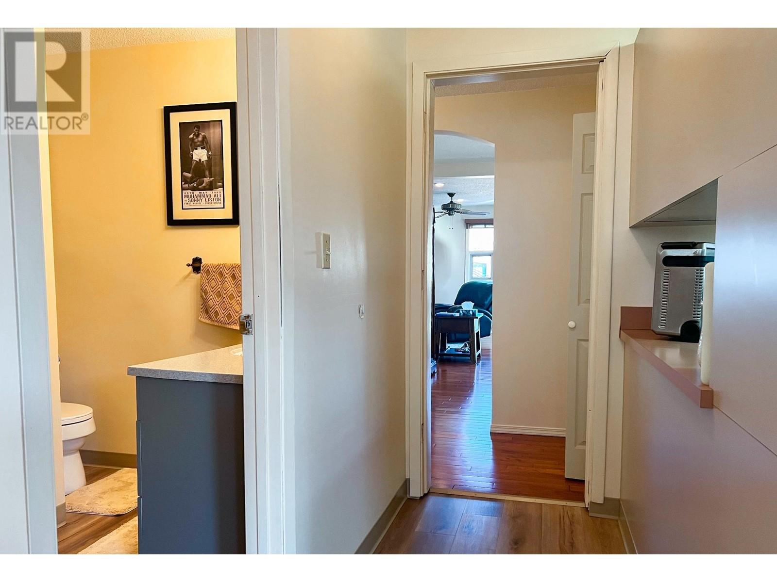 975 Spokane Street, Trail, British Columbia  V1R 3W7 - Photo 73 - 10346892
