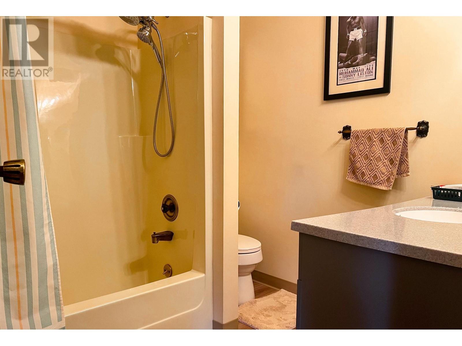 975 Spokane Street, Trail, British Columbia  V1R 3W7 - Photo 74 - 10346892
