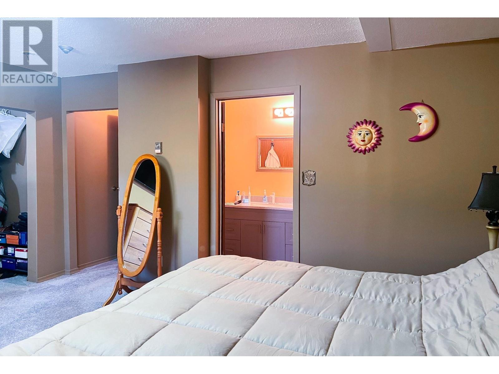 975 Spokane Street, Trail, British Columbia  V1R 3W7 - Photo 81 - 10346892