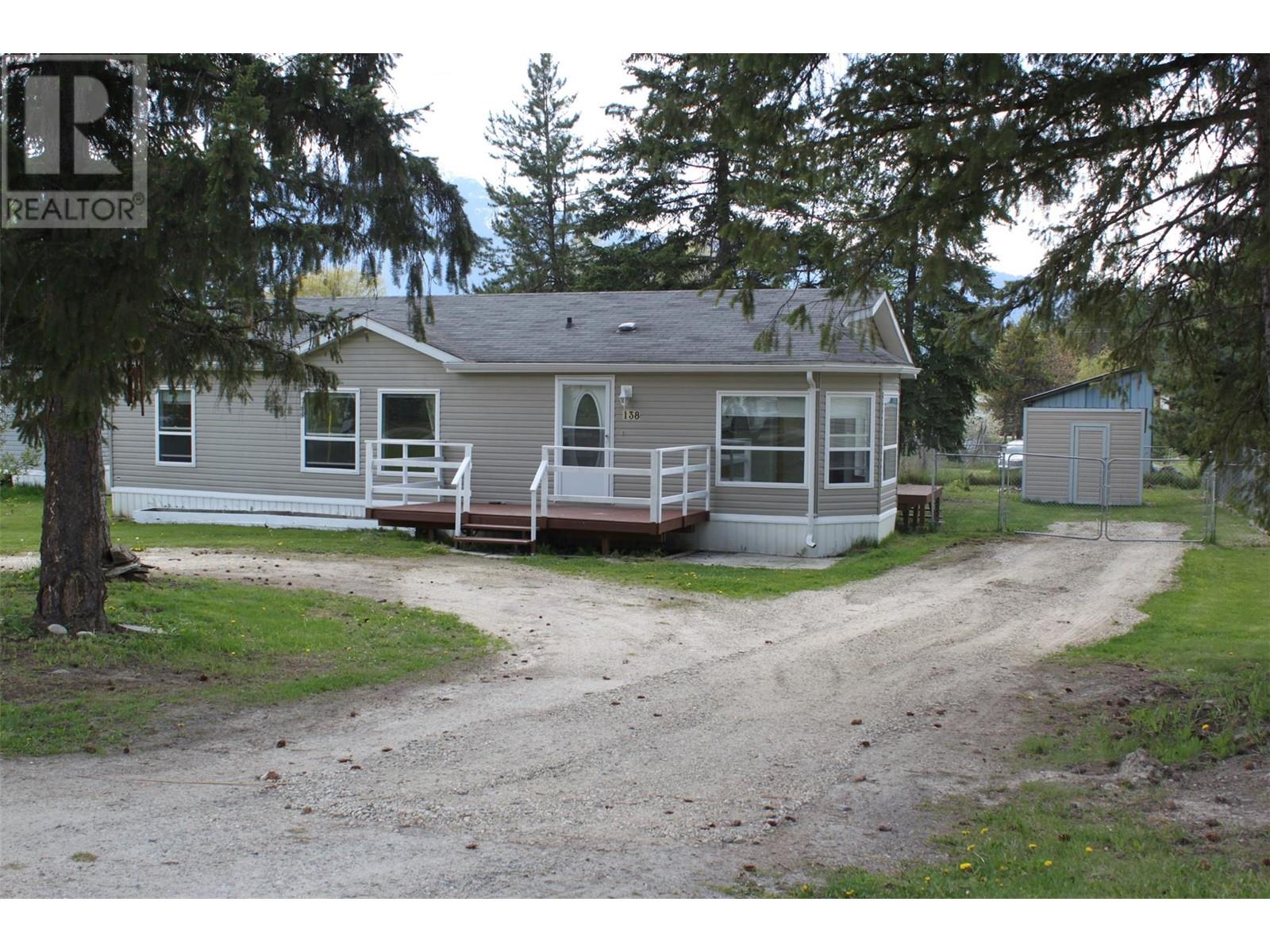 138 Cotswold Road, Nakusp, British Columbia  V0G 1R0 - Photo 1 - 10346820