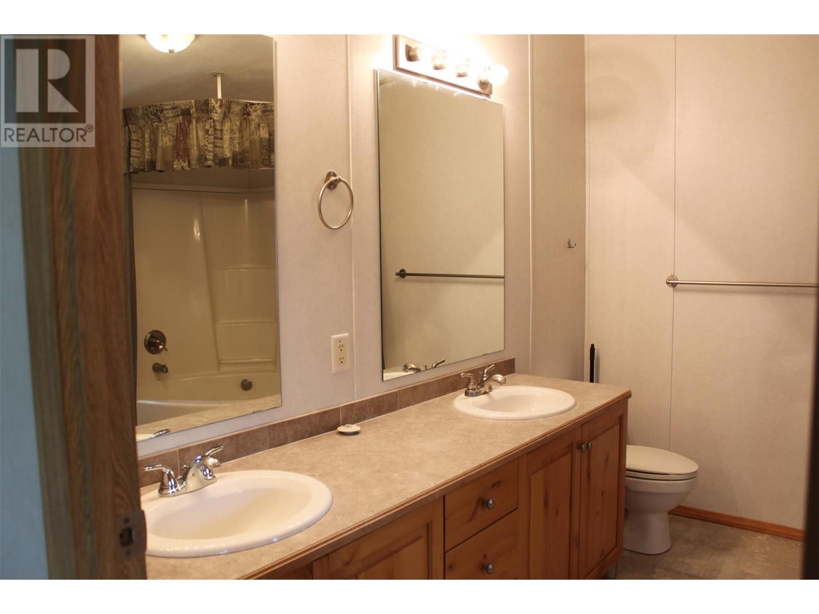 138 Cotswold Road, Nakusp, British Columbia  V0G 1R0 - Photo 12 - 10346820