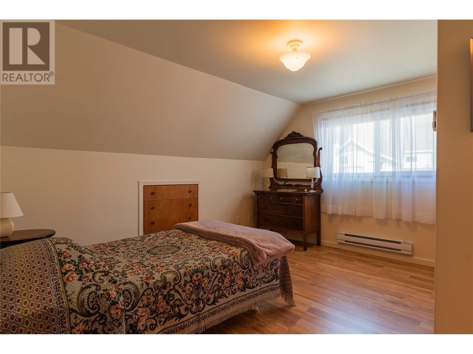 945 Thackeray Street, Warfield, British Columbia  V1R 2C3 - Photo 23 - 10346826