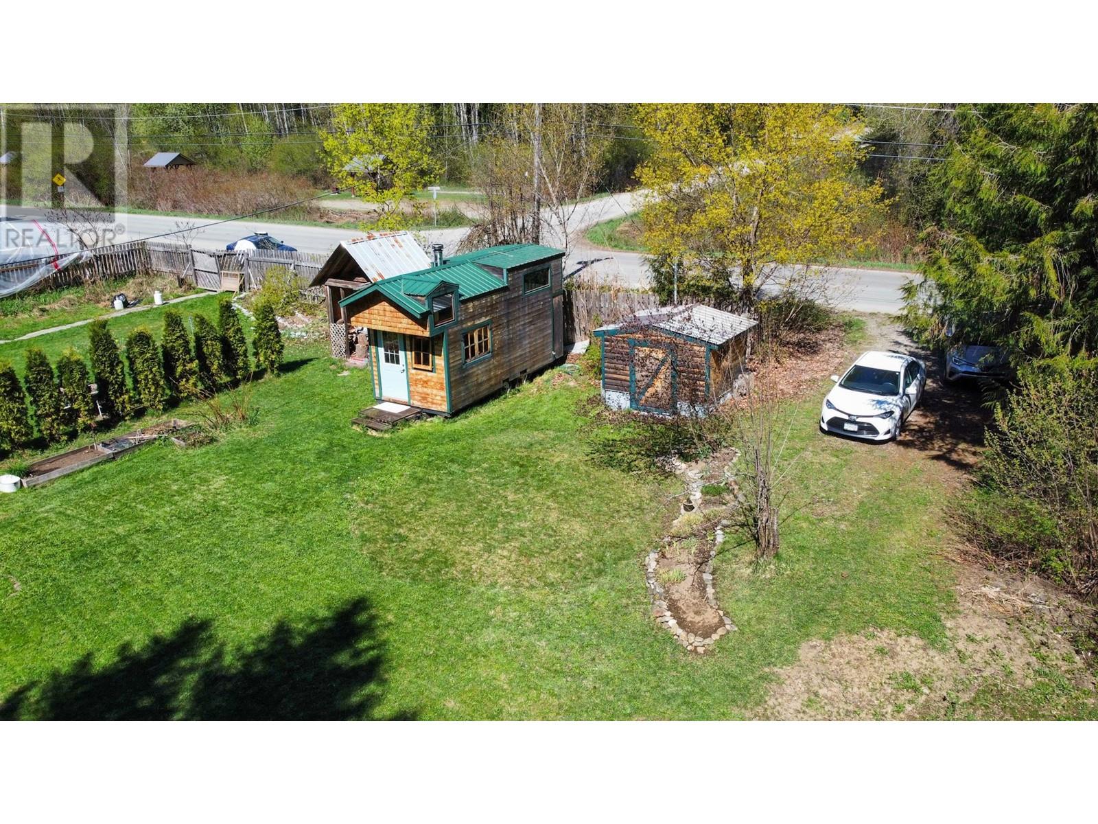 7404 1st Avenue, Ymir, British Columbia  V0G 2K0 - Photo 8 - 10347030