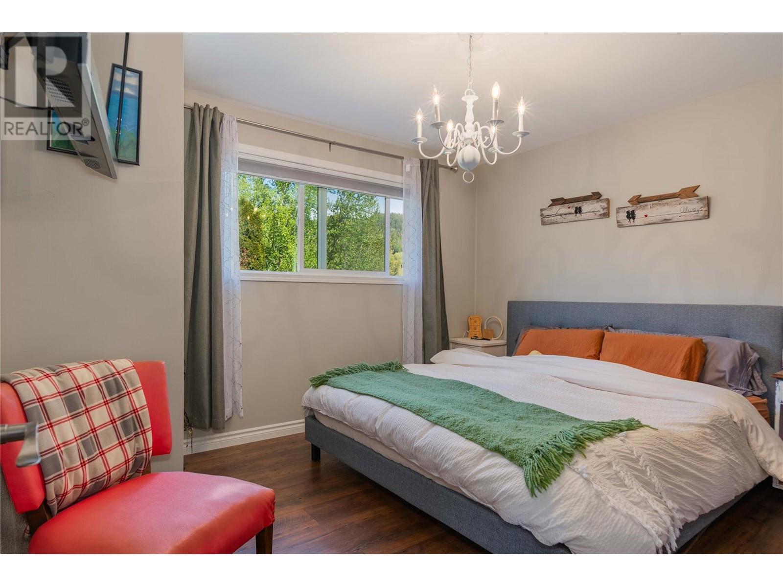 1764 Barrett Drive, Fruitvale, British Columbia  V0G 1L0 - Photo 26 - 10347216