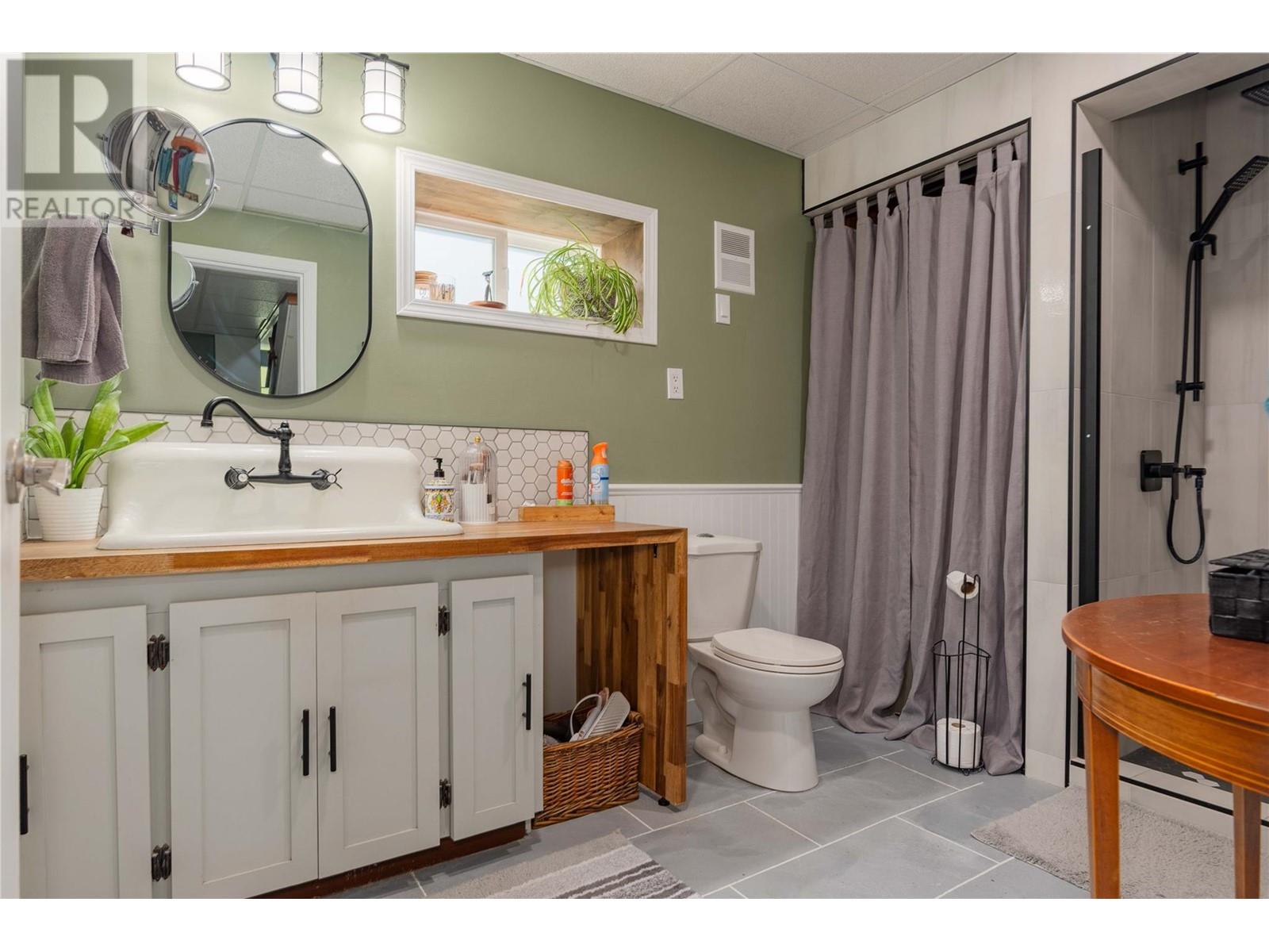1764 Barrett Drive, Fruitvale, British Columbia  V0G 1L0 - Photo 36 - 10347216