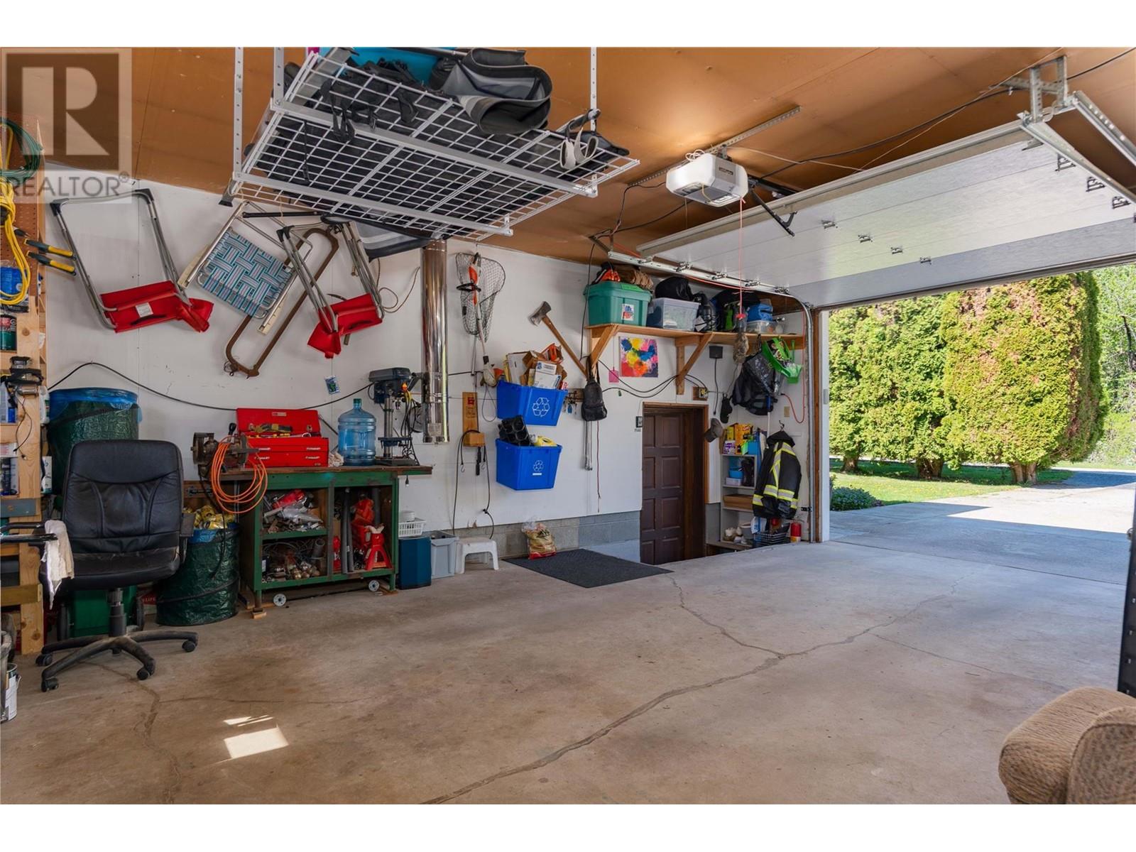 1764 Barrett Drive, Fruitvale, British Columbia  V0G 1L0 - Photo 40 - 10347216