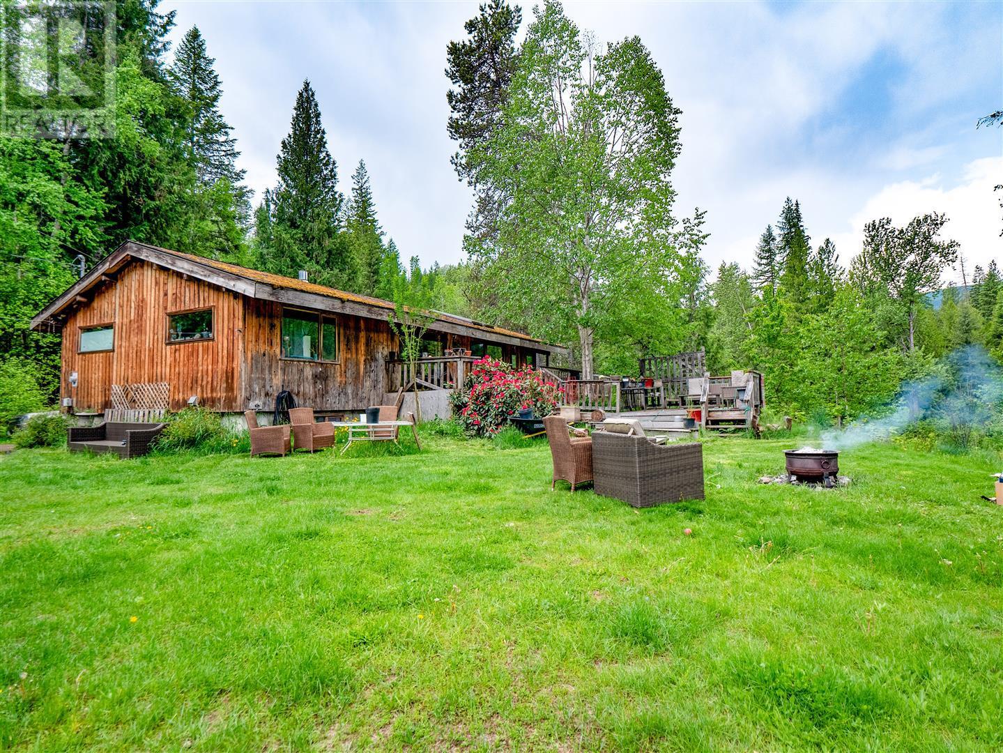 3751 Westwind Road, Krestova, British Columbia  V0G 1H2 - Photo 37 - 10346710