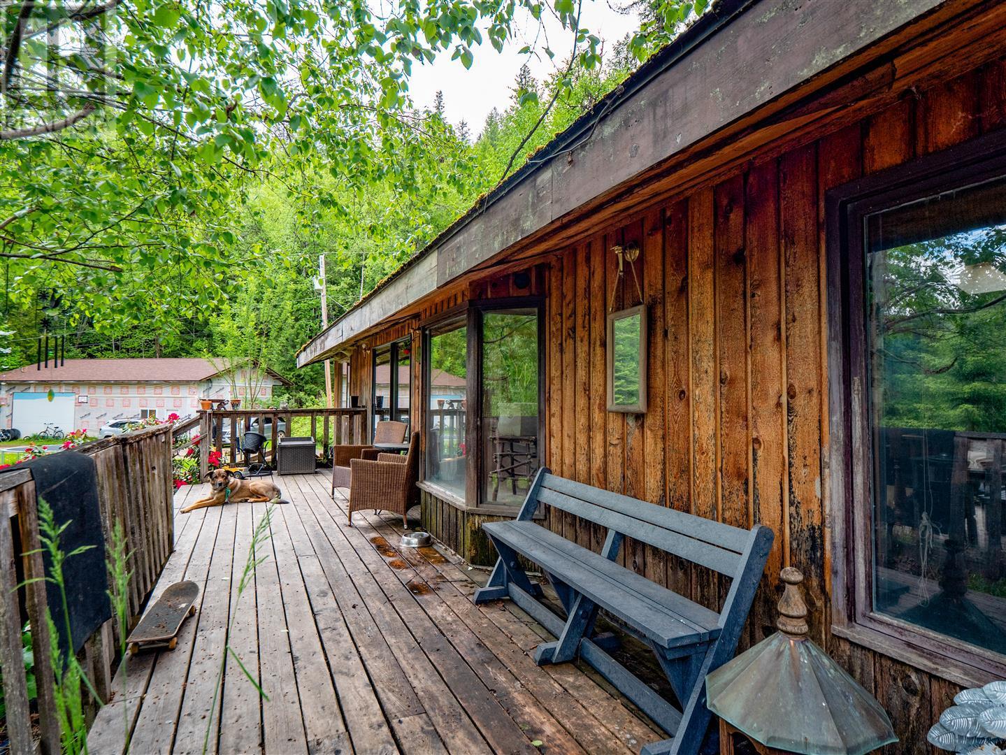 3751 Westwind Road, Krestova, British Columbia  V0G 1H2 - Photo 38 - 10346710