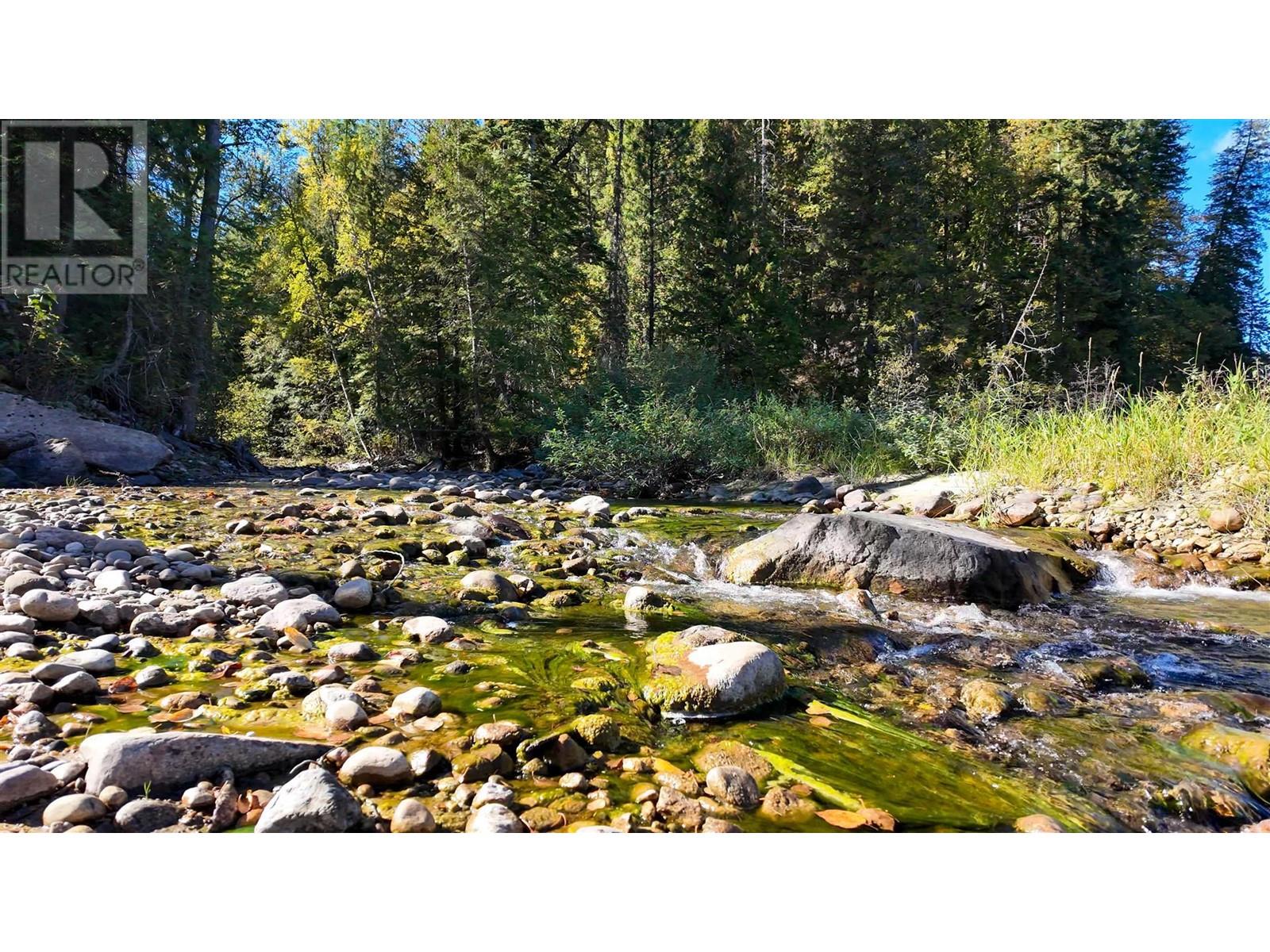 3751 Westwind Road, Krestova, British Columbia  V0G 1H2 - Photo 4 - 10346710