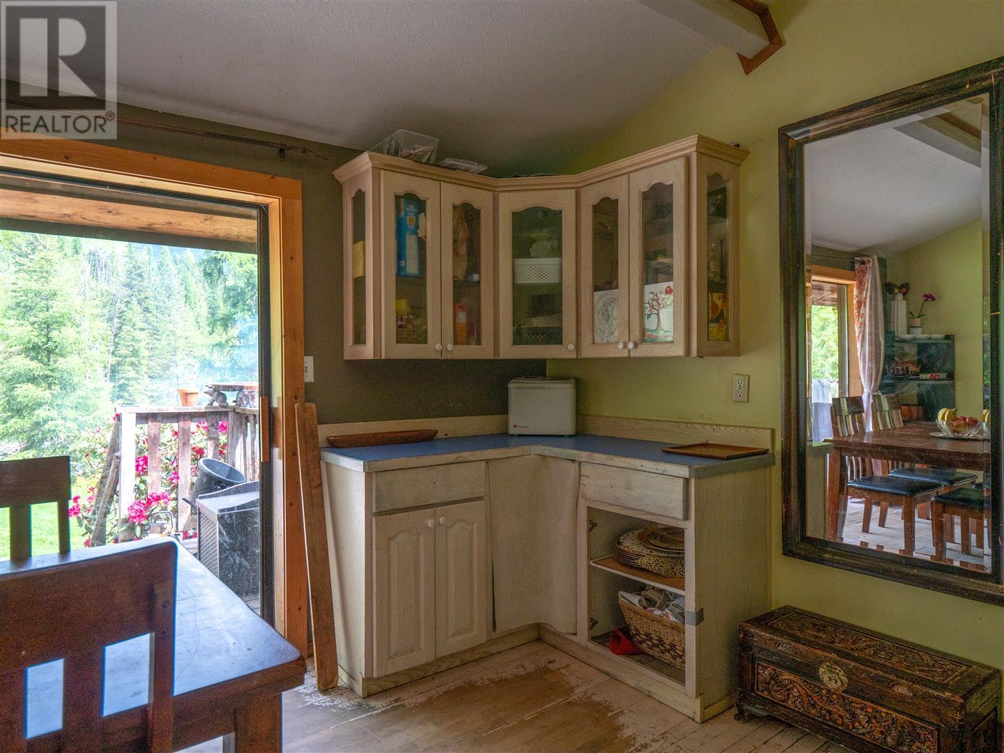 3751 Westwind Road, Krestova, British Columbia  V0G 1H2 - Photo 43 - 10346710