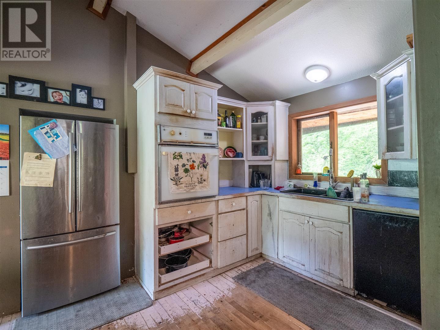 3751 Westwind Road, Krestova, British Columbia  V0G 1H2 - Photo 44 - 10346710