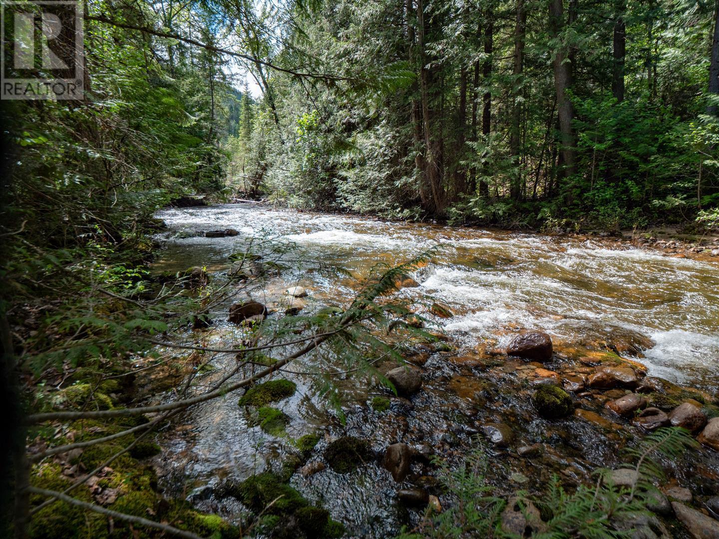 3751 Westwind Road, Krestova, British Columbia  V0G 1H2 - Photo 5 - 10346710