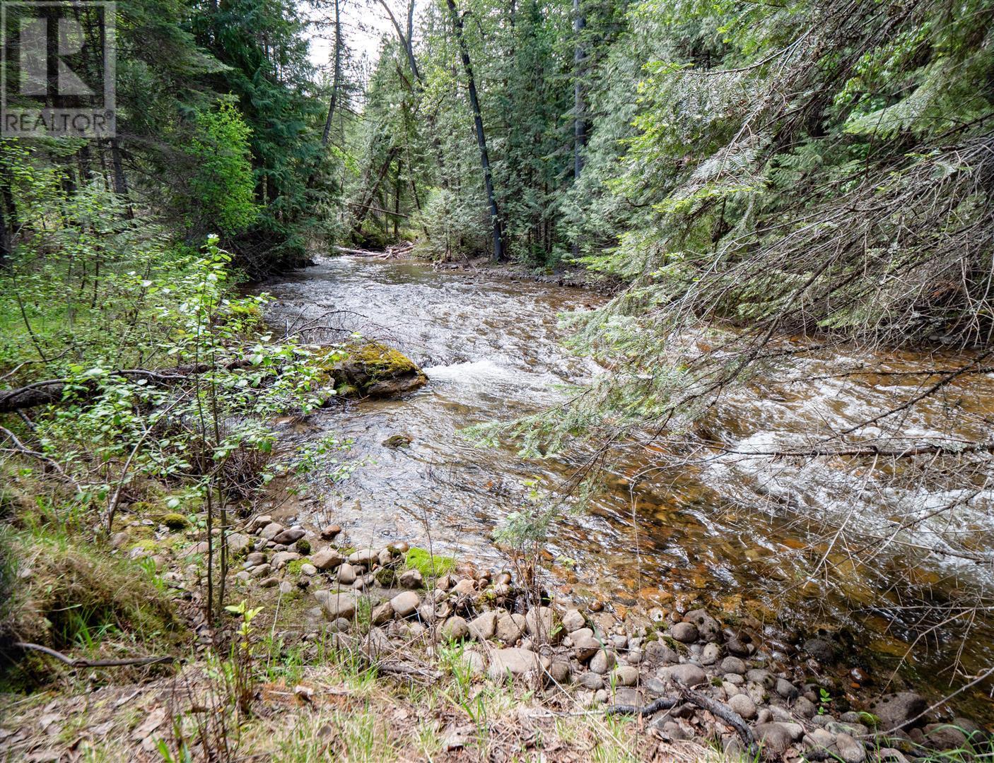 3751 Westwind Road, Krestova, British Columbia  V0G 1H2 - Photo 6 - 10346710