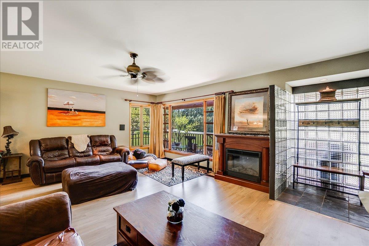 2398 Cunningham Road, Slocan Park, British Columbia  V0G 2E0 - Photo 17 - 10347142