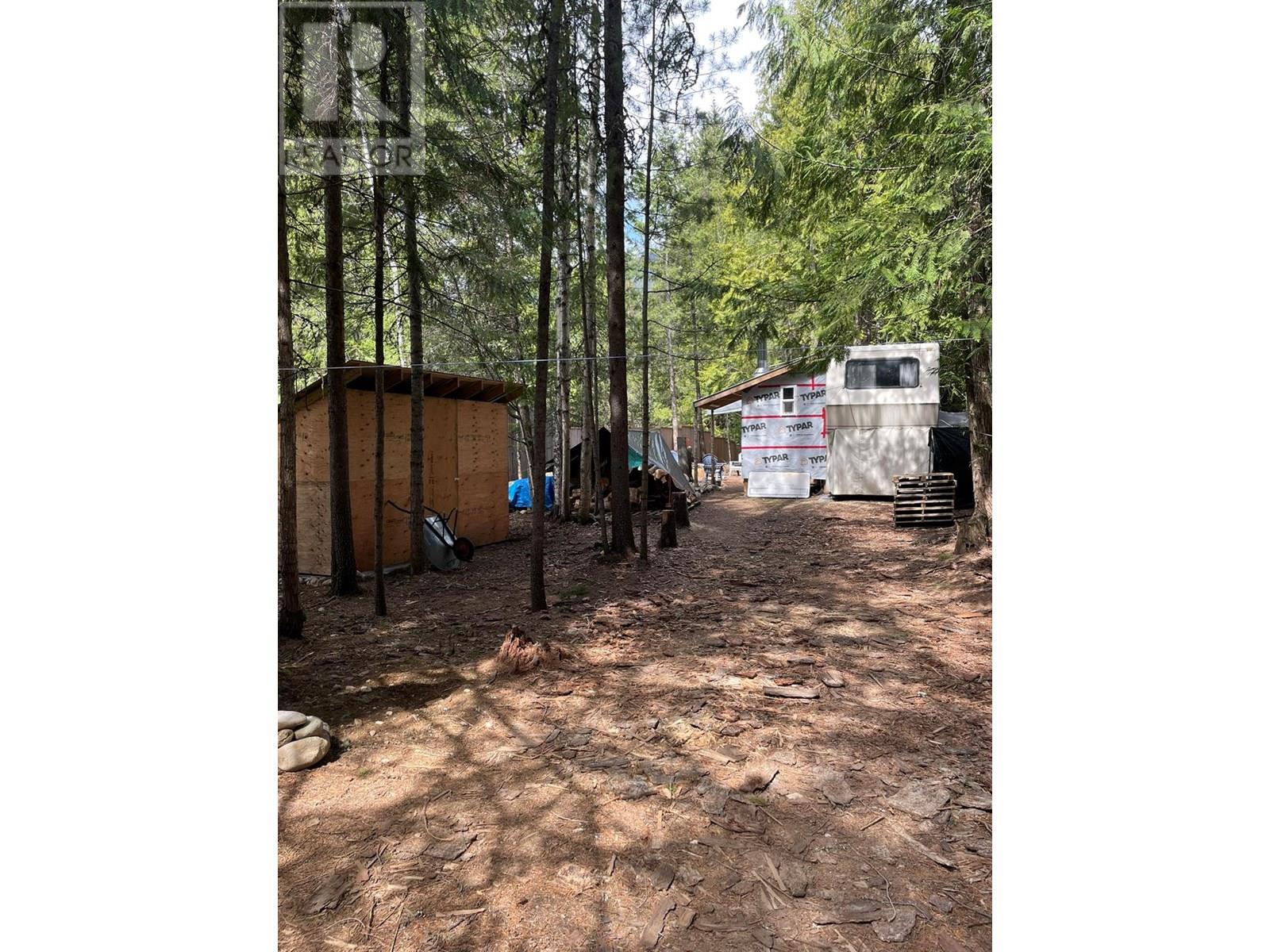 4144 Passmore Upper Road, Winlaw, British Columbia  V0G 1M0 - Photo 11 - 10346919