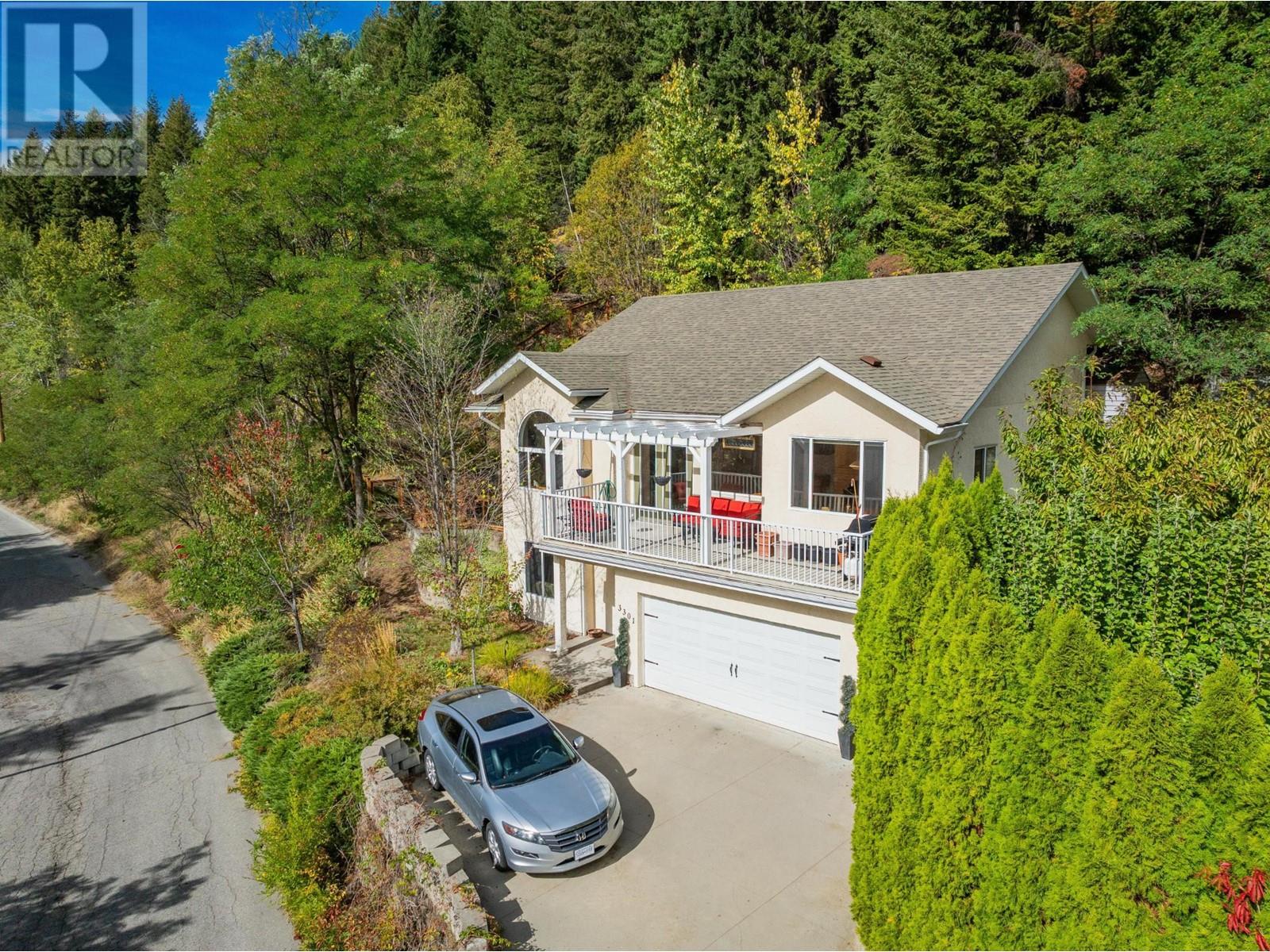 3301 Laburnum Drive, Trail, British Columbia  V1R 2S8 - Photo 1 - 10347459