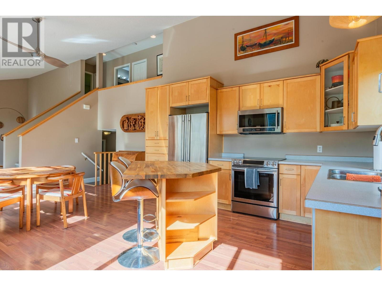3301 Laburnum Drive, Trail, British Columbia  V1R 2S8 - Photo 11 - 10347459