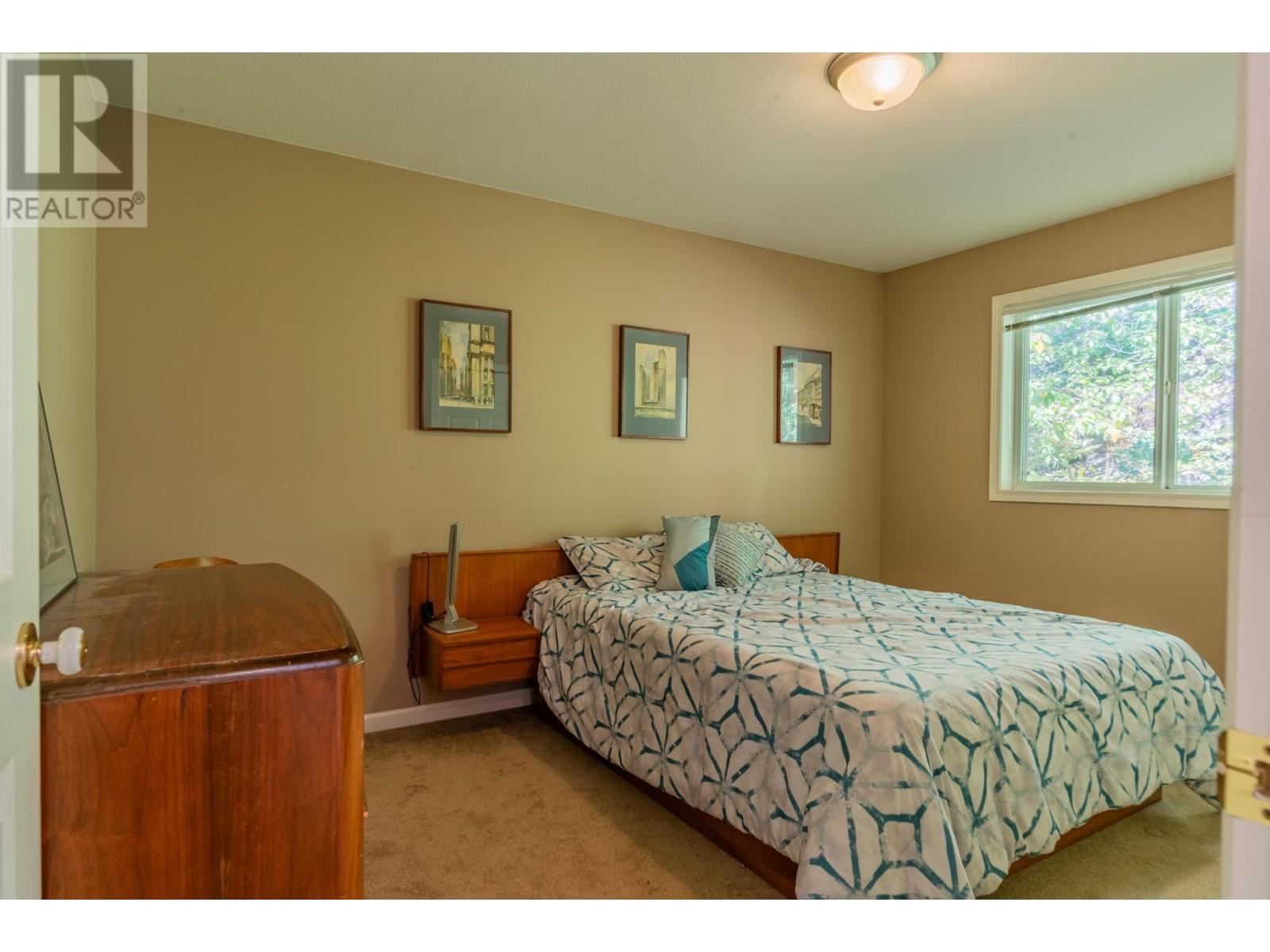 3301 Laburnum Drive, Trail, British Columbia  V1R 2S8 - Photo 23 - 10347459