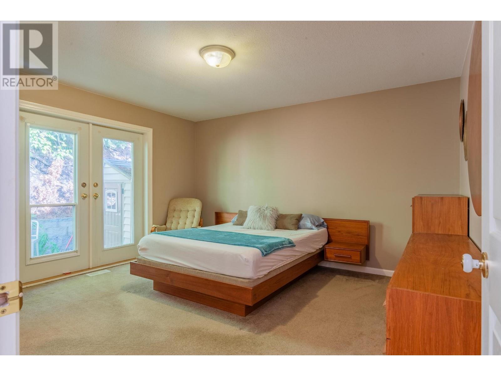 3301 Laburnum Drive, Trail, British Columbia  V1R 2S8 - Photo 24 - 10347459