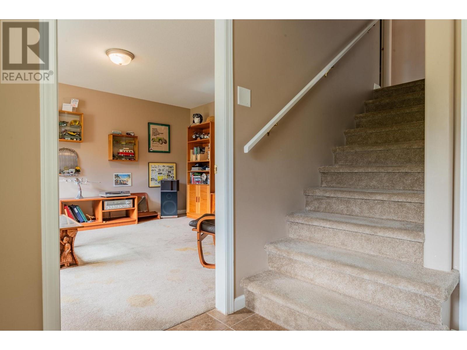 3301 Laburnum Drive, Trail, British Columbia  V1R 2S8 - Photo 32 - 10347459