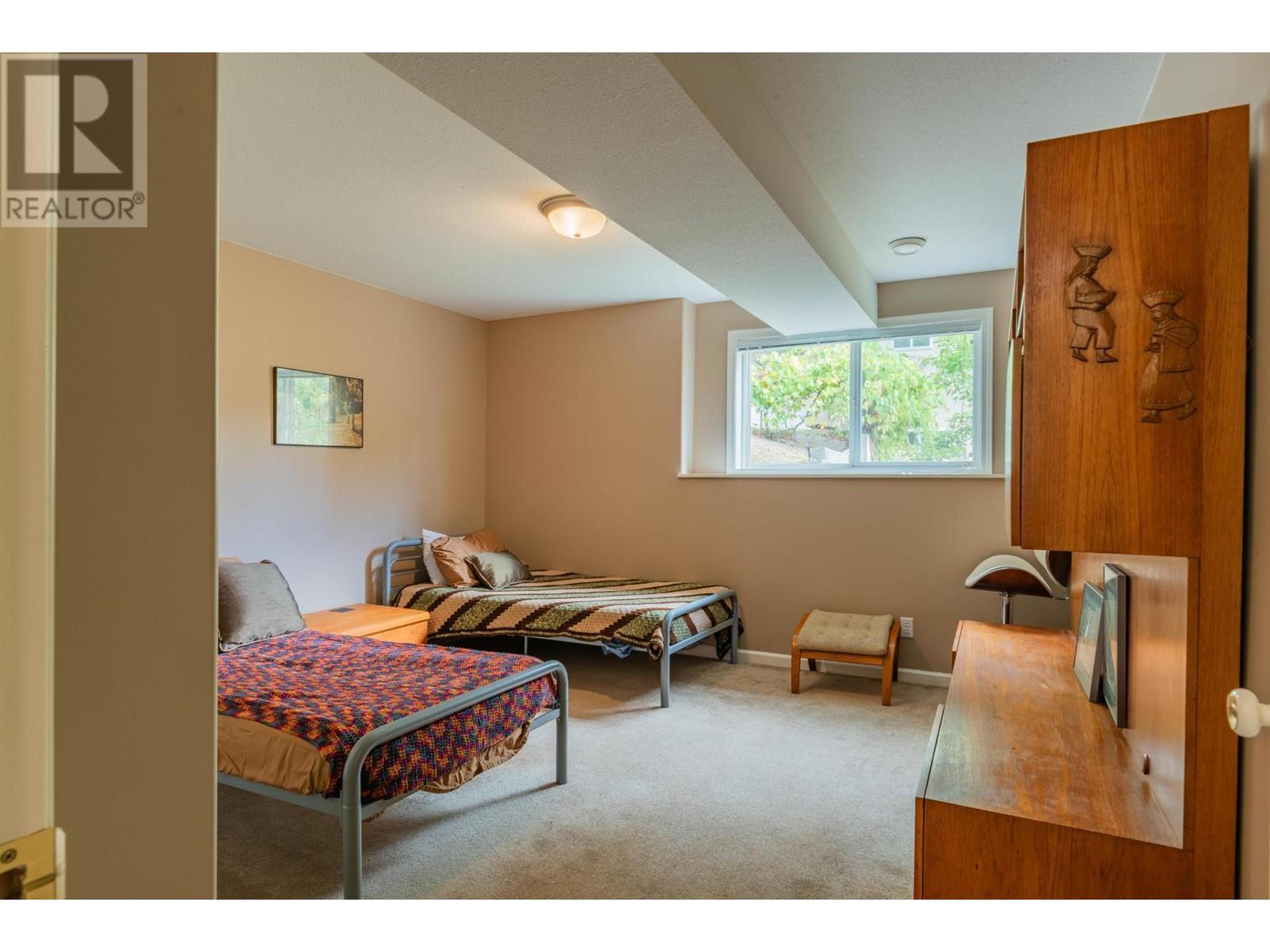 3301 Laburnum Drive, Trail, British Columbia  V1R 2S8 - Photo 37 - 10347459