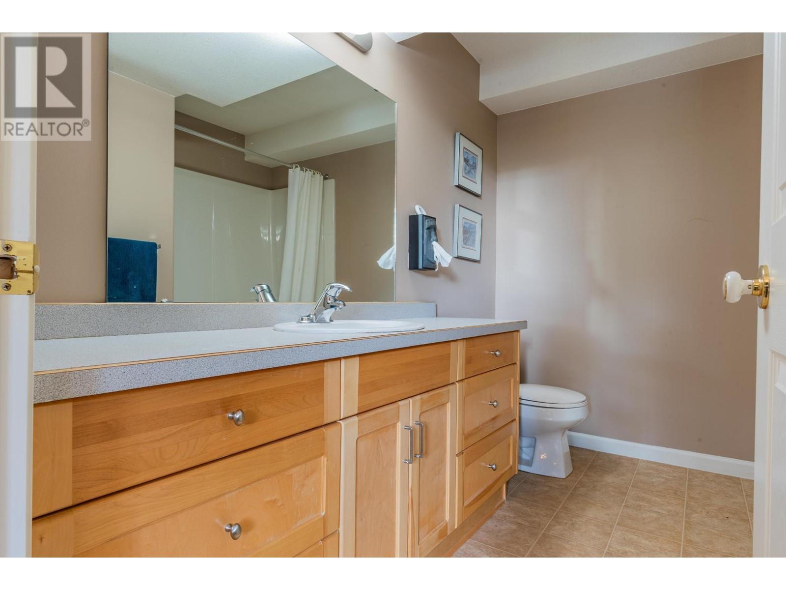 3301 Laburnum Drive, Trail, British Columbia  V1R 2S8 - Photo 39 - 10347459