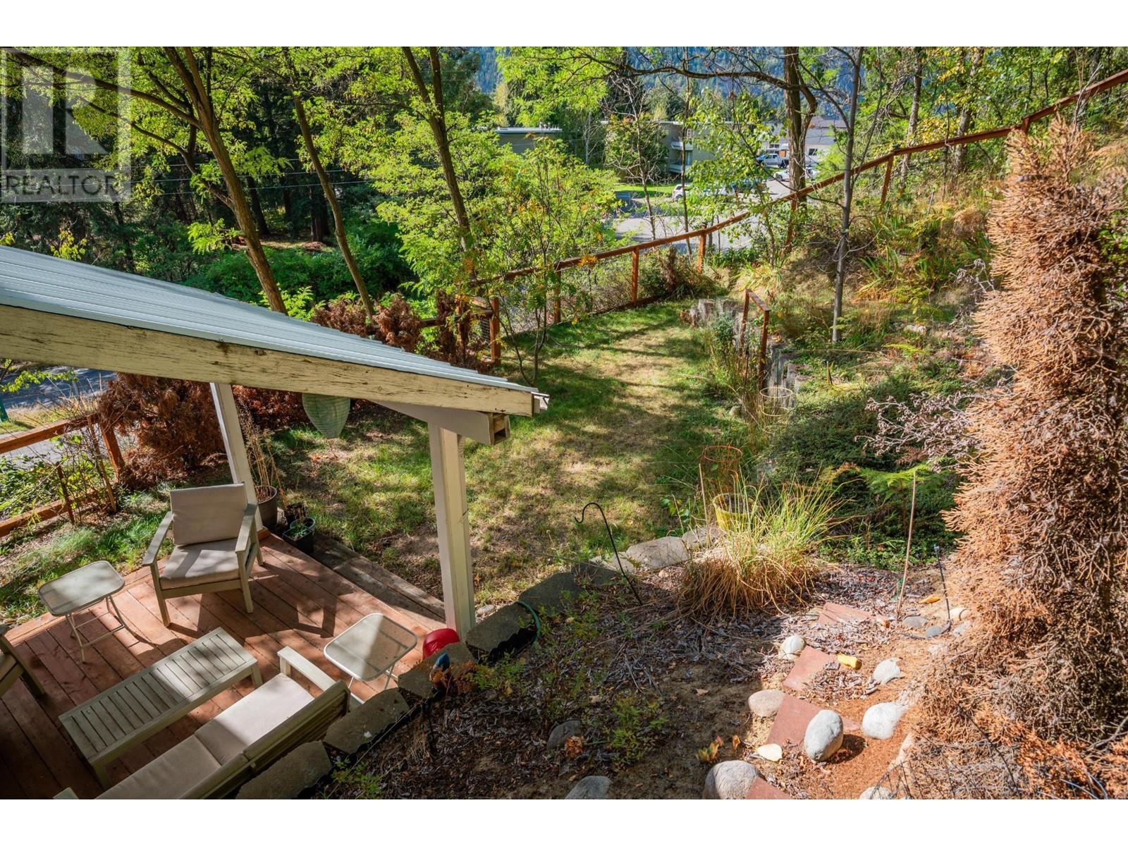 3301 Laburnum Drive, Trail, British Columbia  V1R 2S8 - Photo 48 - 10347459
