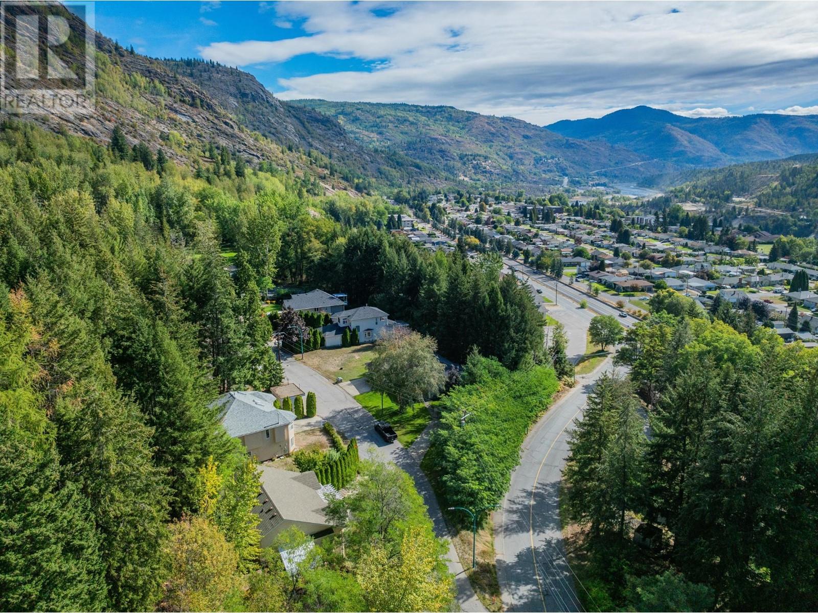 3301 Laburnum Drive, Trail, British Columbia  V1R 2S8 - Photo 51 - 10347459