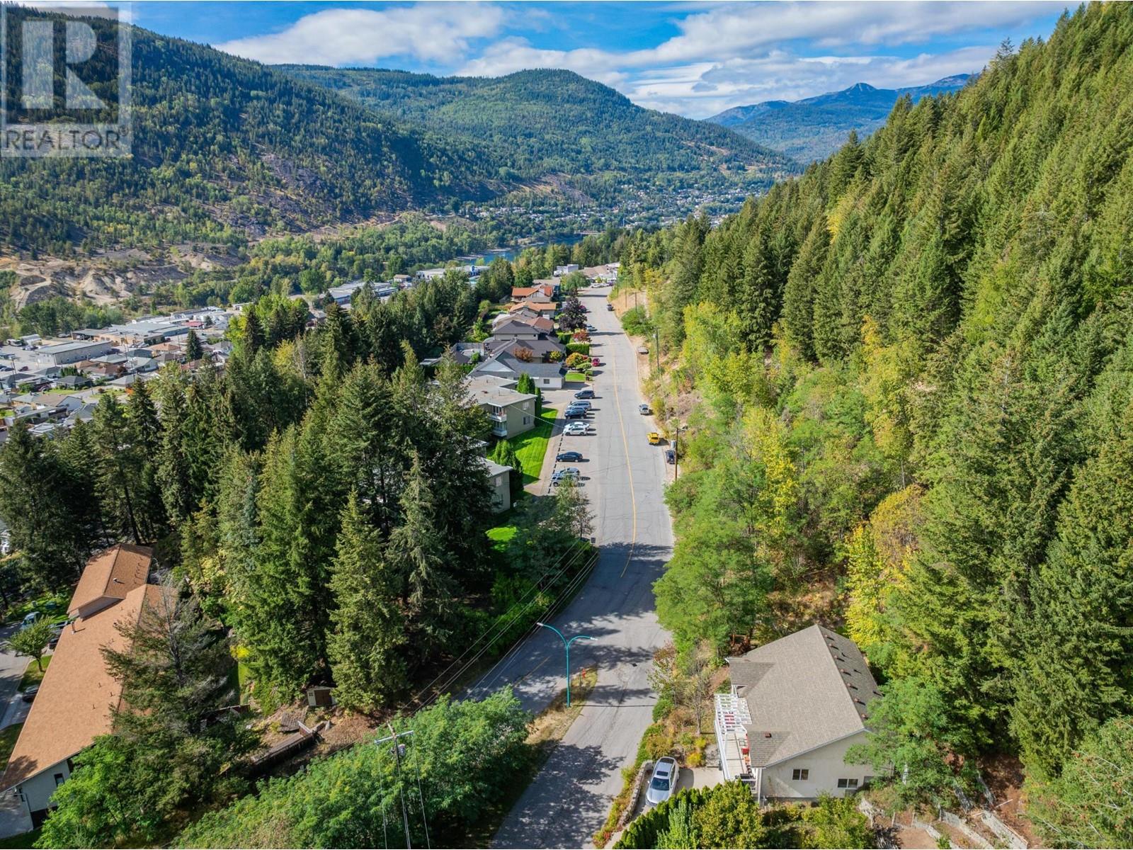 3301 Laburnum Drive, Trail, British Columbia  V1R 2S8 - Photo 56 - 10347459