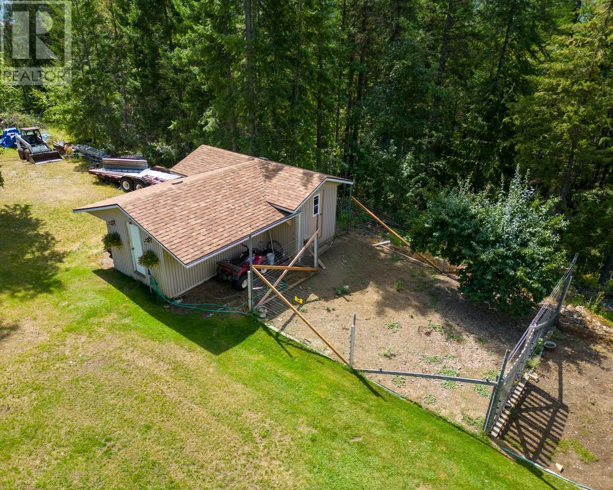 467 Meadow Creek Road, Meadow Creek, British Columbia  V0G 1N0 - Photo 11 - 10345685