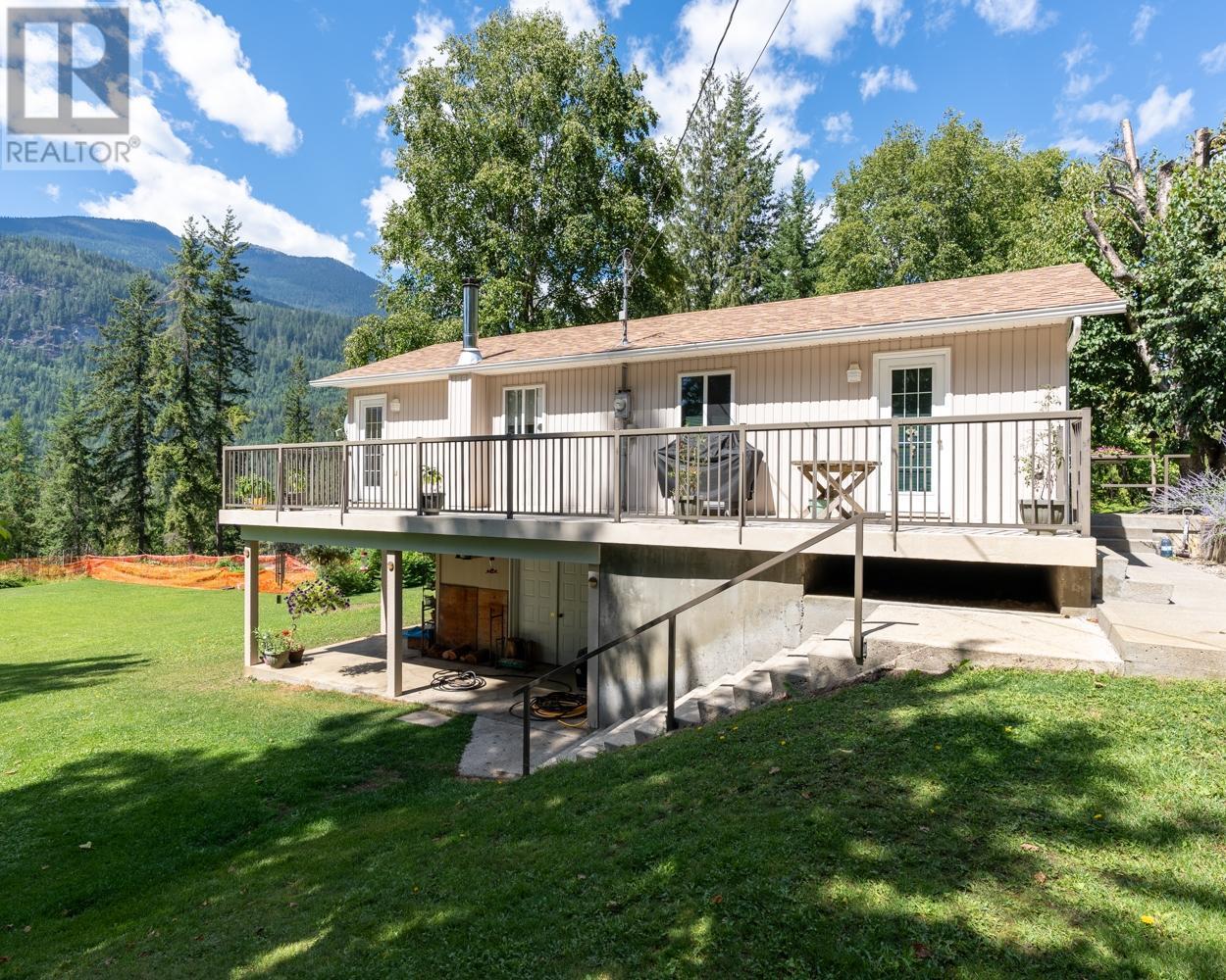 467 Meadow Creek Road, Meadow Creek, British Columbia  V0G 1N0 - Photo 18 - 10345685