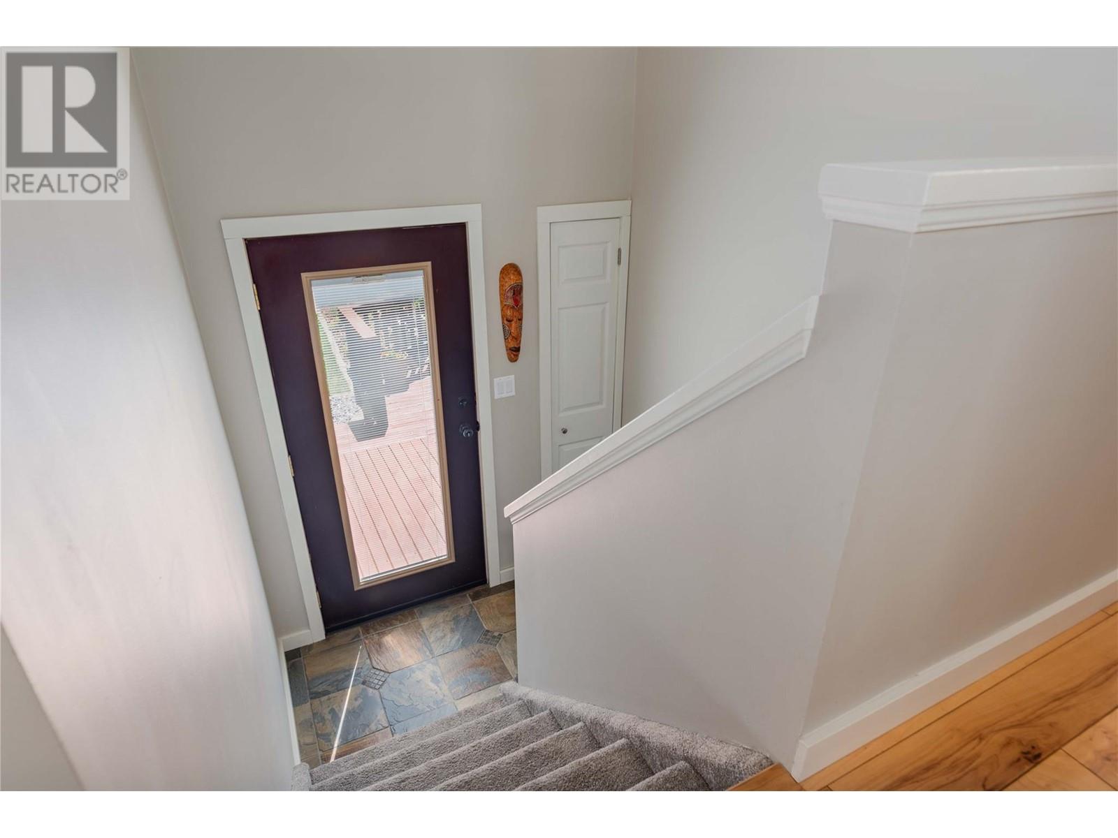 1577 Victoria Avenue, Rossland, British Columbia  V0G 1Y0 - Photo 27 - 10347301