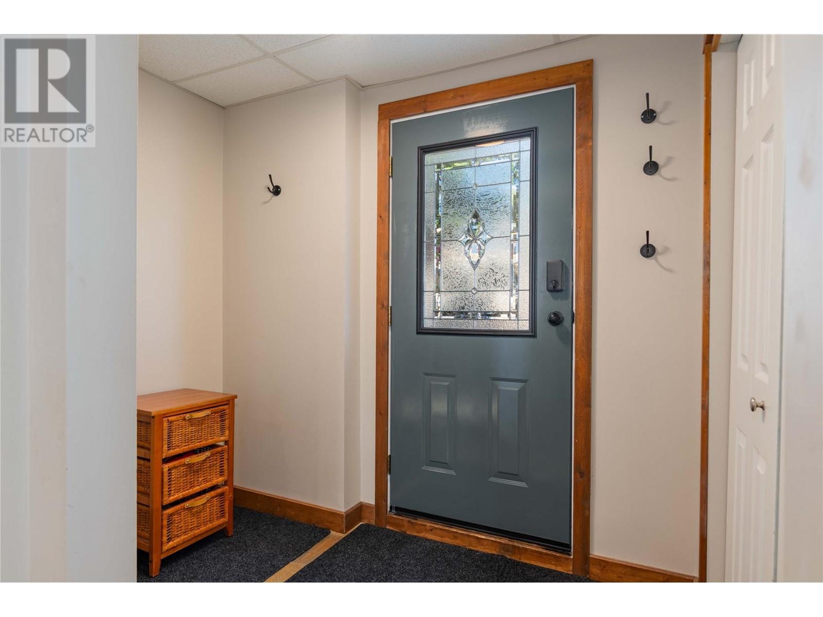 1577 Victoria Avenue, Rossland, British Columbia  V0G 1Y0 - Photo 47 - 10347301