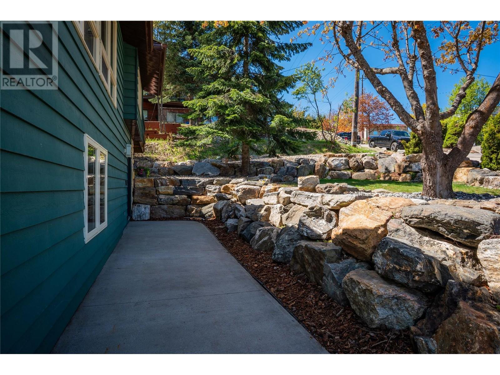 1577 Victoria Avenue, Rossland, British Columbia  V0G 1Y0 - Photo 68 - 10347301