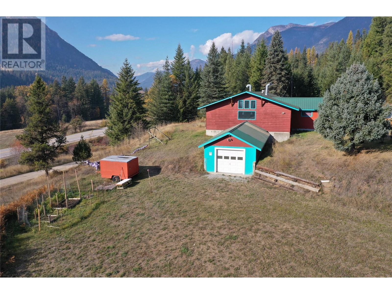 2276 6 Highway, Crescent Valley, British Columbia  V0G 1H0 - Photo 10 - 10347620