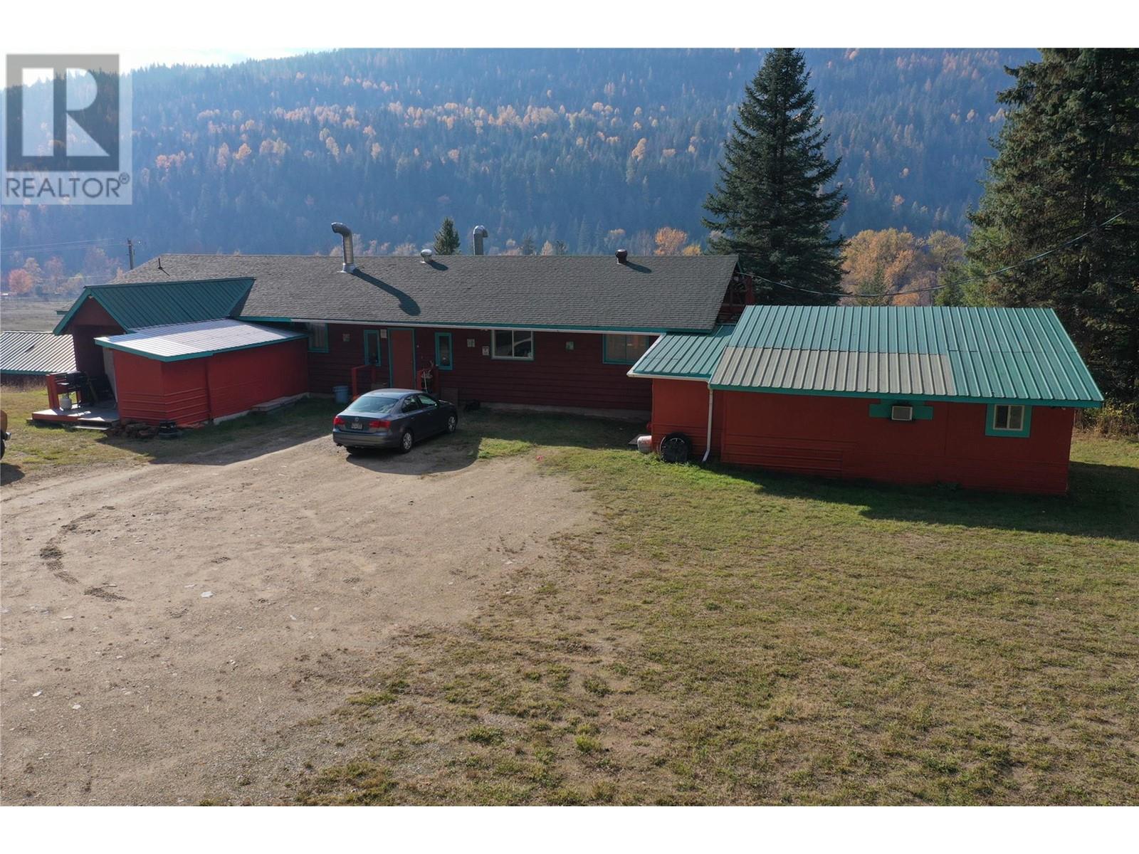 2276 6 Highway, Crescent Valley, British Columbia  V0G 1H0 - Photo 12 - 10347620