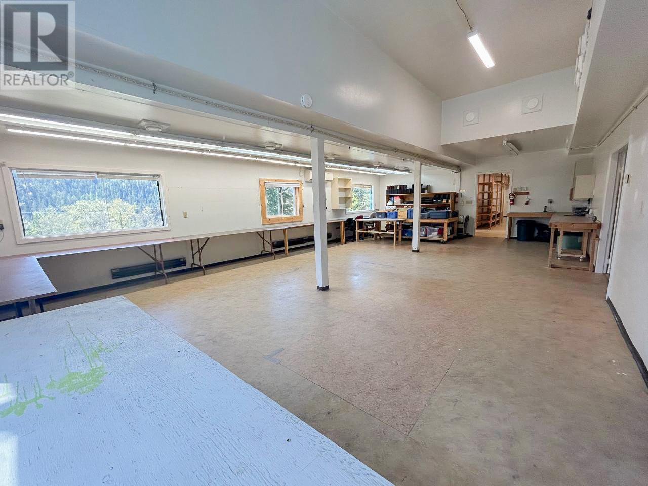 2276 6 Highway, Crescent Valley, British Columbia  V0G 1H0 - Photo 19 - 10347620