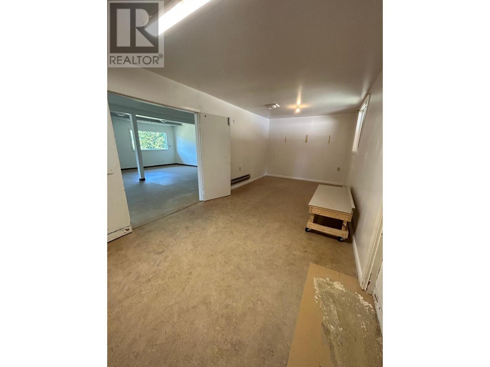 2276 6 Highway, Crescent Valley, British Columbia  V0G 1H0 - Photo 21 - 10347620