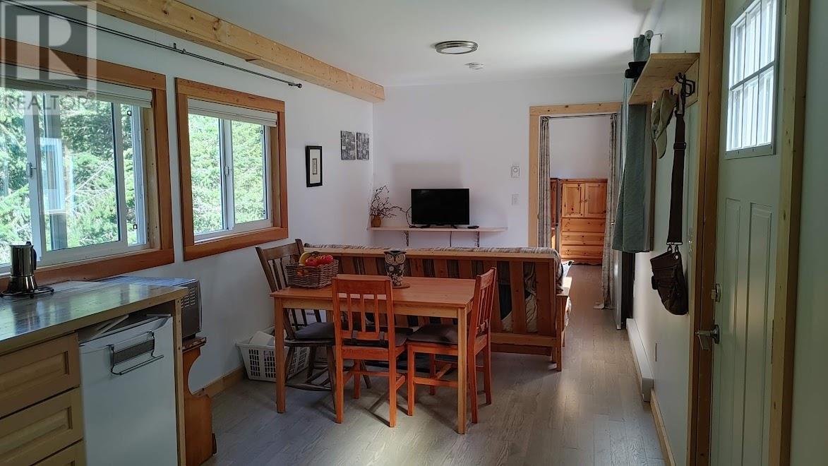 2276 6 Highway, Crescent Valley, British Columbia  V0G 1H0 - Photo 30 - 10347620