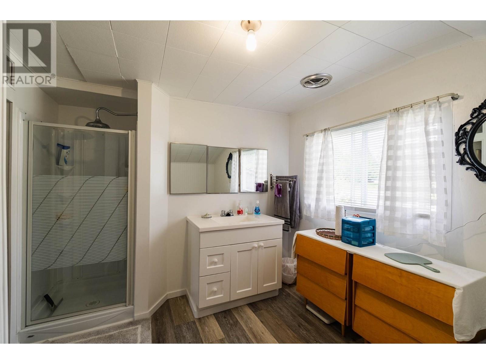 112 Josephine Street, New Denver, British Columbia  V0G 1S0 - Photo 24 - 10347633
