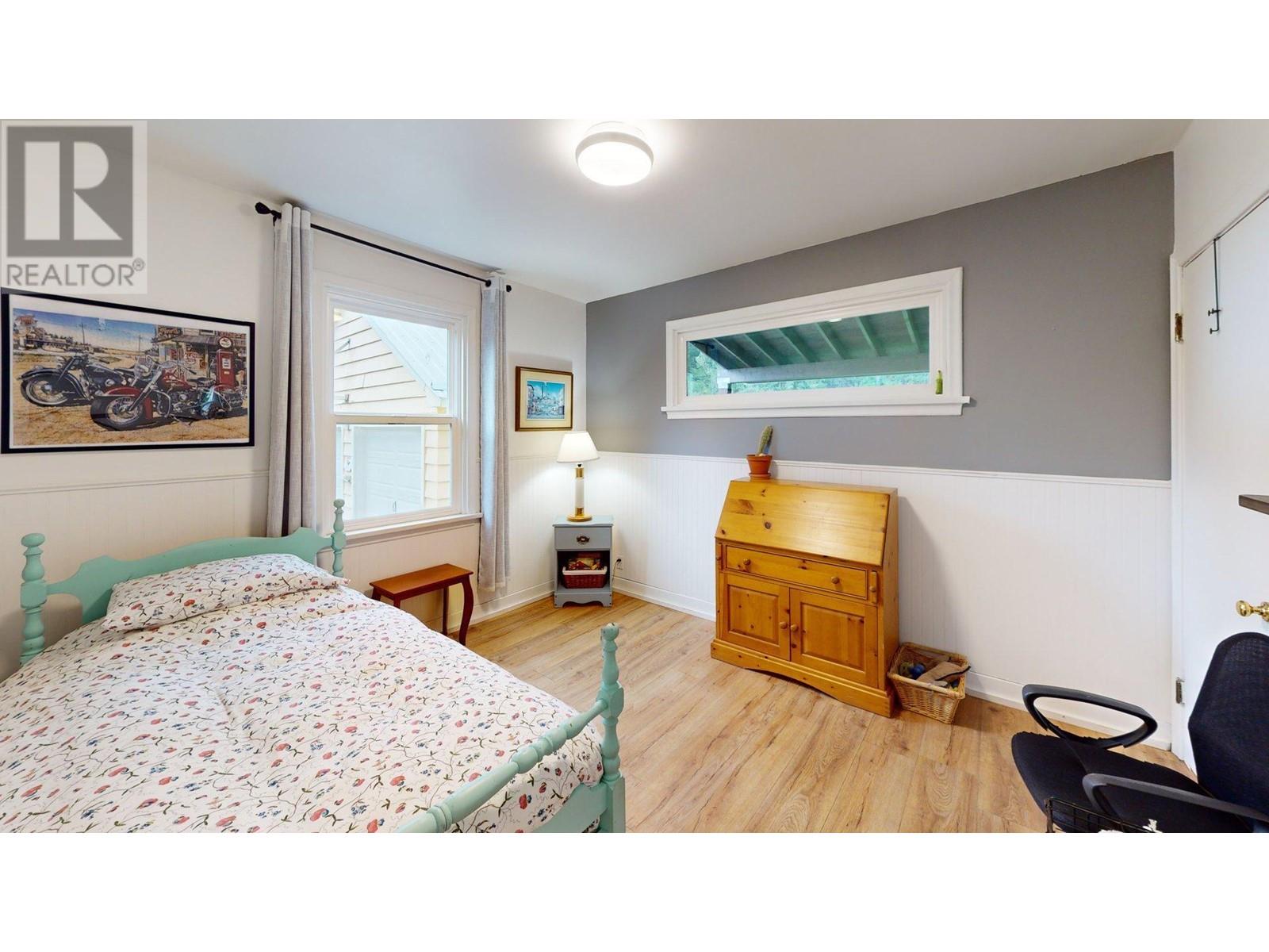 60 Highway 22, Rossland, British Columbia  V0G 1Y0 - Photo 13 - 10347637