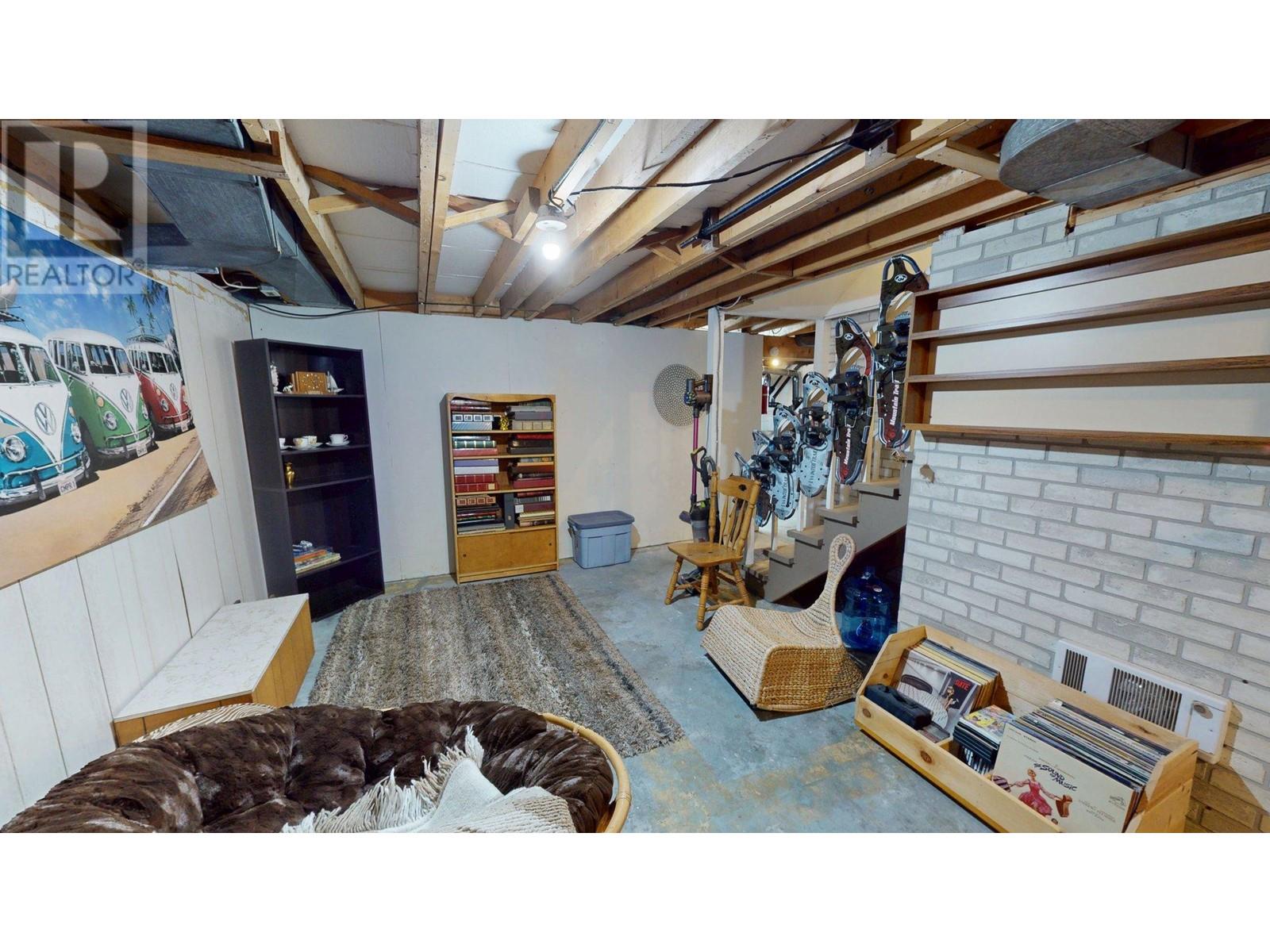 60 Highway 22, Rossland, British Columbia  V0G 1Y0 - Photo 24 - 10347637