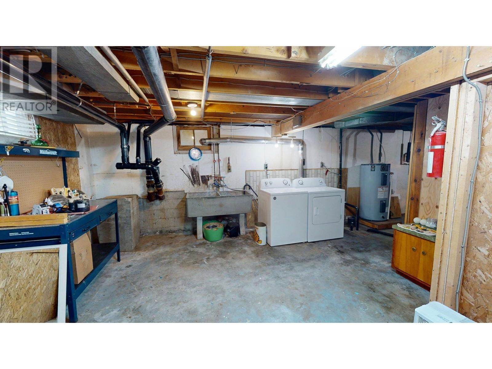 60 Highway 22, Rossland, British Columbia  V0G 1Y0 - Photo 26 - 10347637