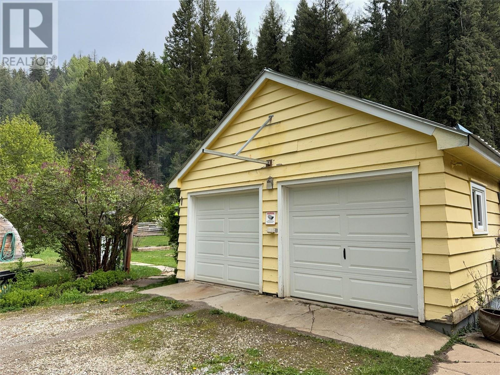 60 Highway 22, Rossland, British Columbia  V0G 1Y0 - Photo 29 - 10347637