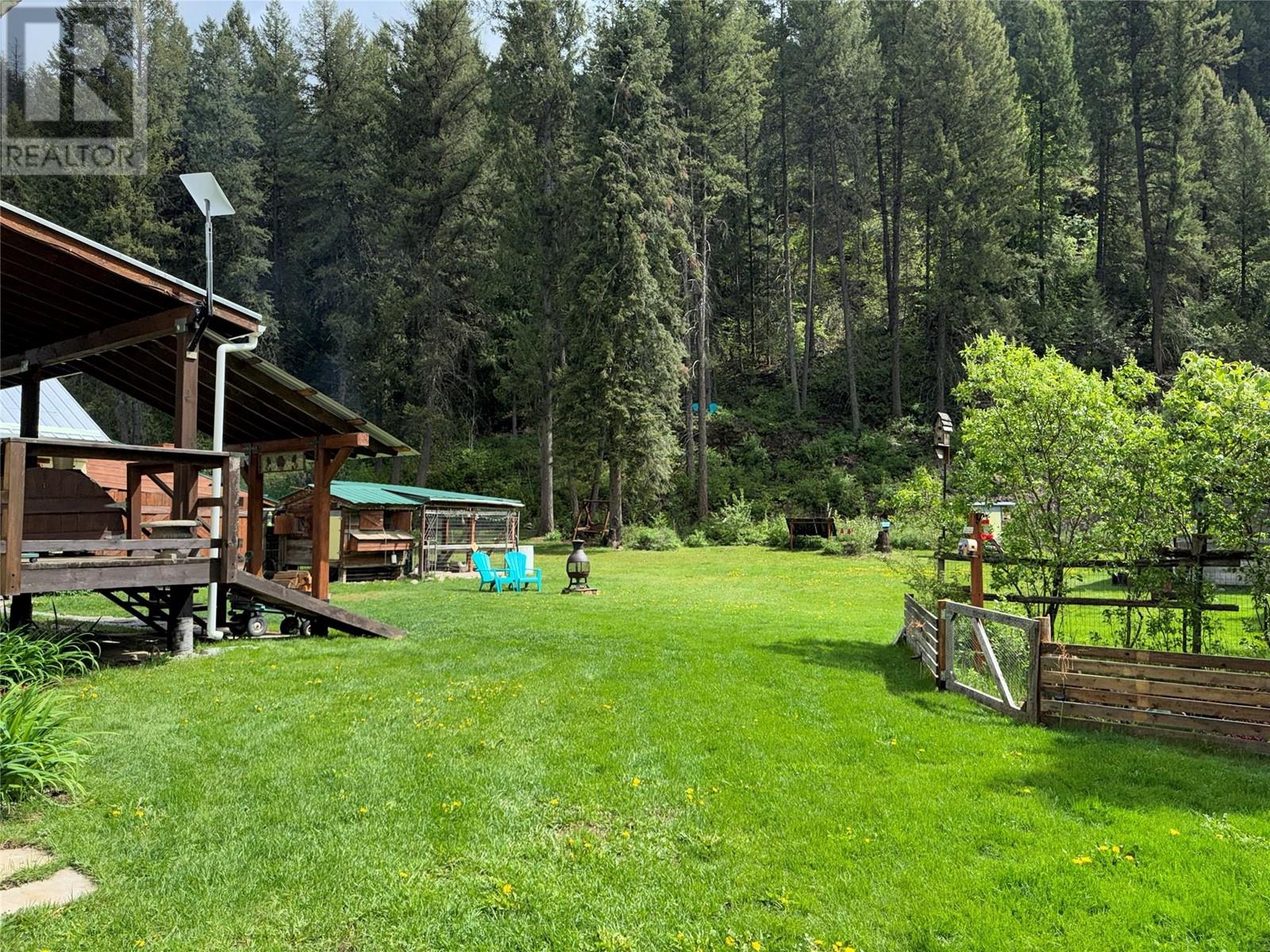 60 Highway 22, Rossland, British Columbia  V0G 1Y0 - Photo 42 - 10347637