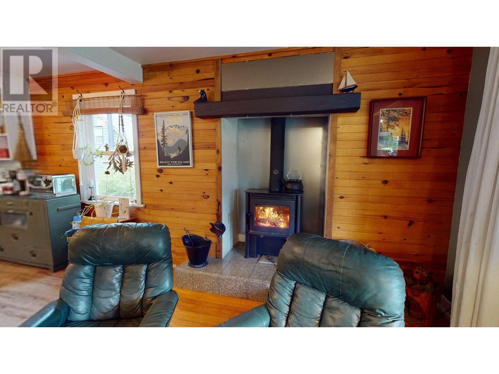60 Highway 22, Rossland, British Columbia  V0G 1Y0 - Photo 7 - 10347637